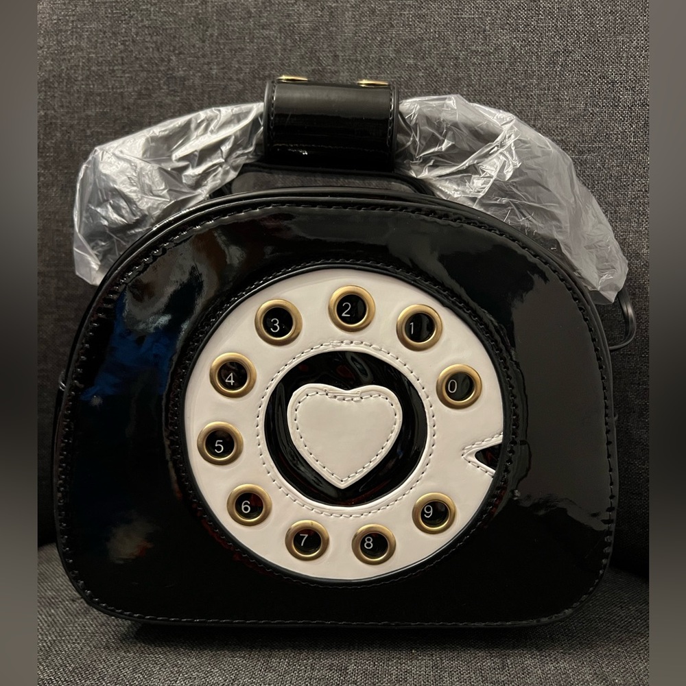 Black Patent Leather Phone Pocketbook w/Crossbody Strap
